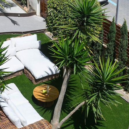 Apartamentos Estanques كولونيا سانت خورذي المظهر الخارجي الصورة