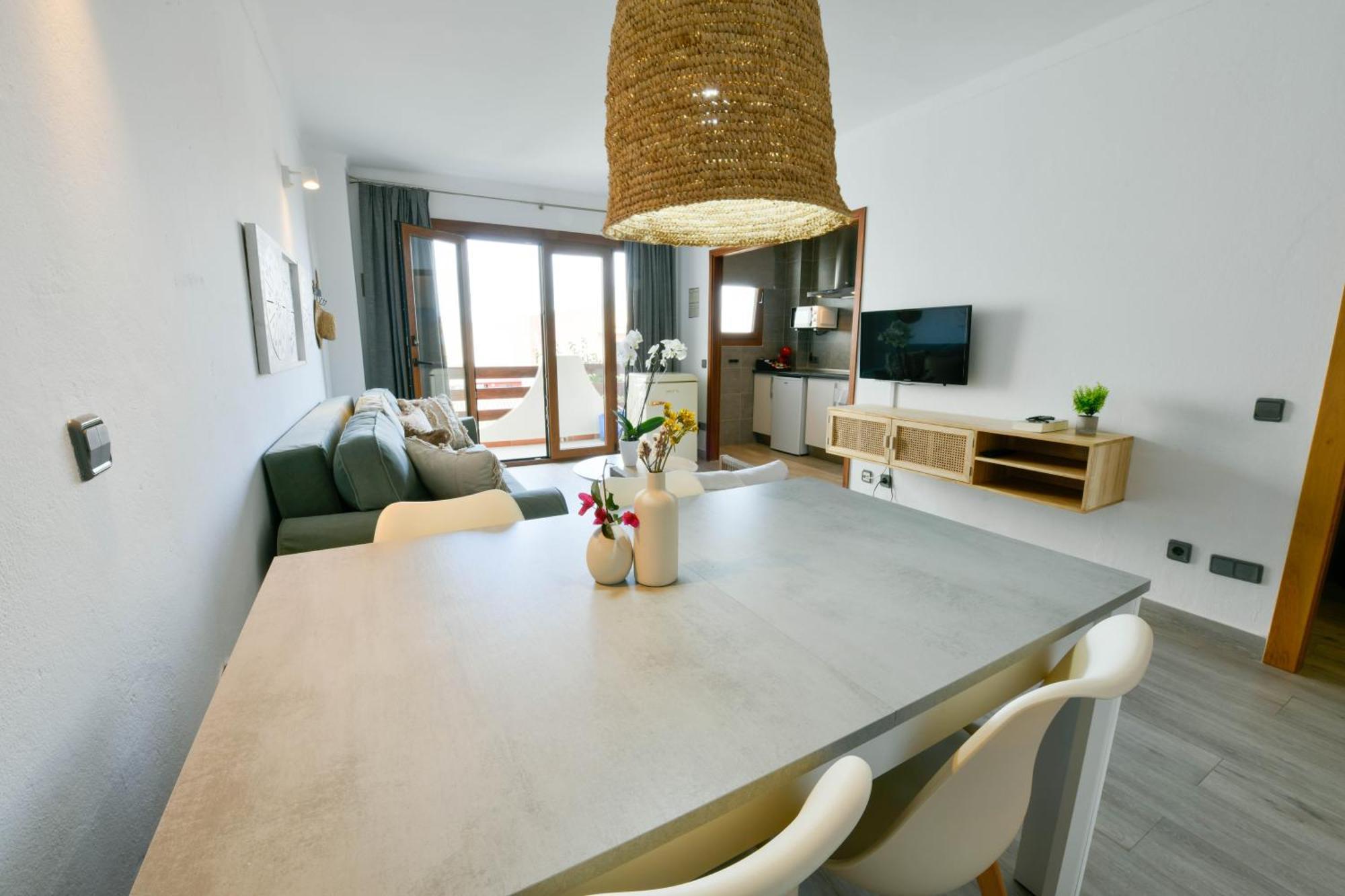 Apartamentos Estanques كولونيا سانت خورذي المظهر الخارجي الصورة
