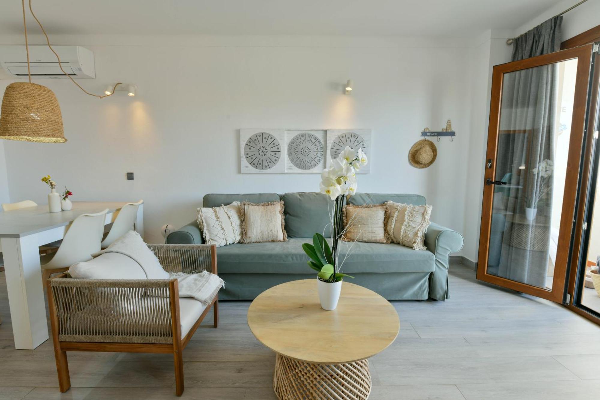 Apartamentos Estanques كولونيا سانت خورذي المظهر الخارجي الصورة