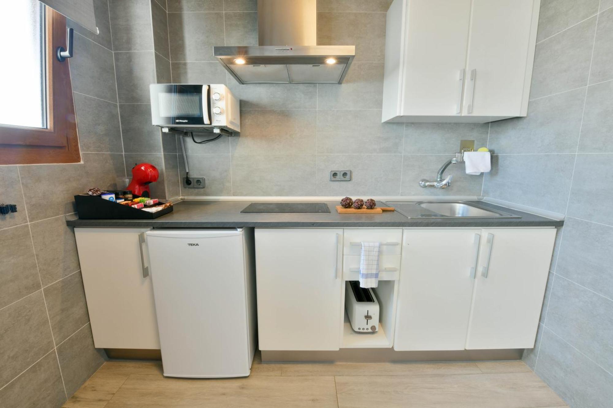 Apartamentos Estanques كولونيا سانت خورذي المظهر الخارجي الصورة
