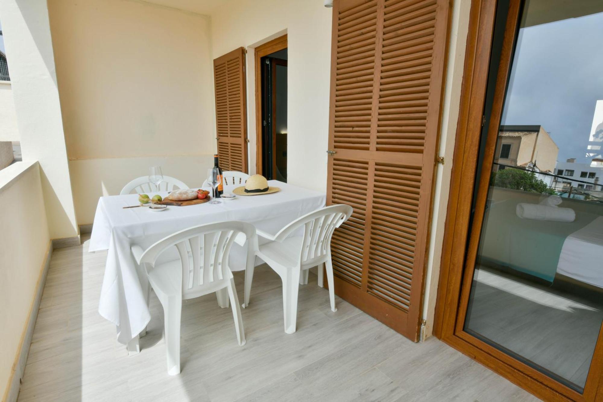 Apartamentos Estanques كولونيا سانت خورذي المظهر الخارجي الصورة