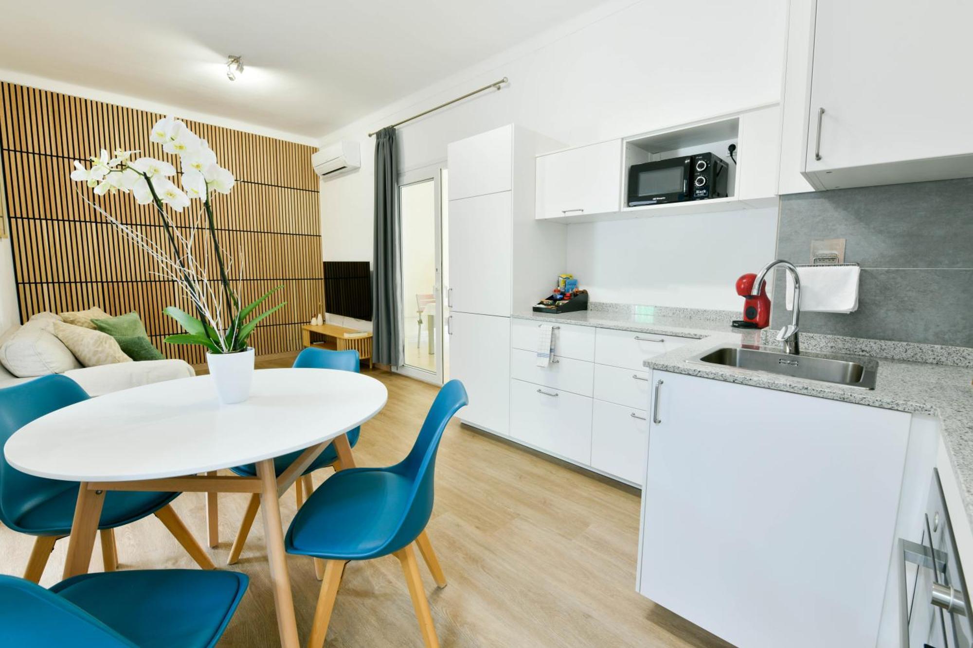 Apartamentos Estanques كولونيا سانت خورذي المظهر الخارجي الصورة