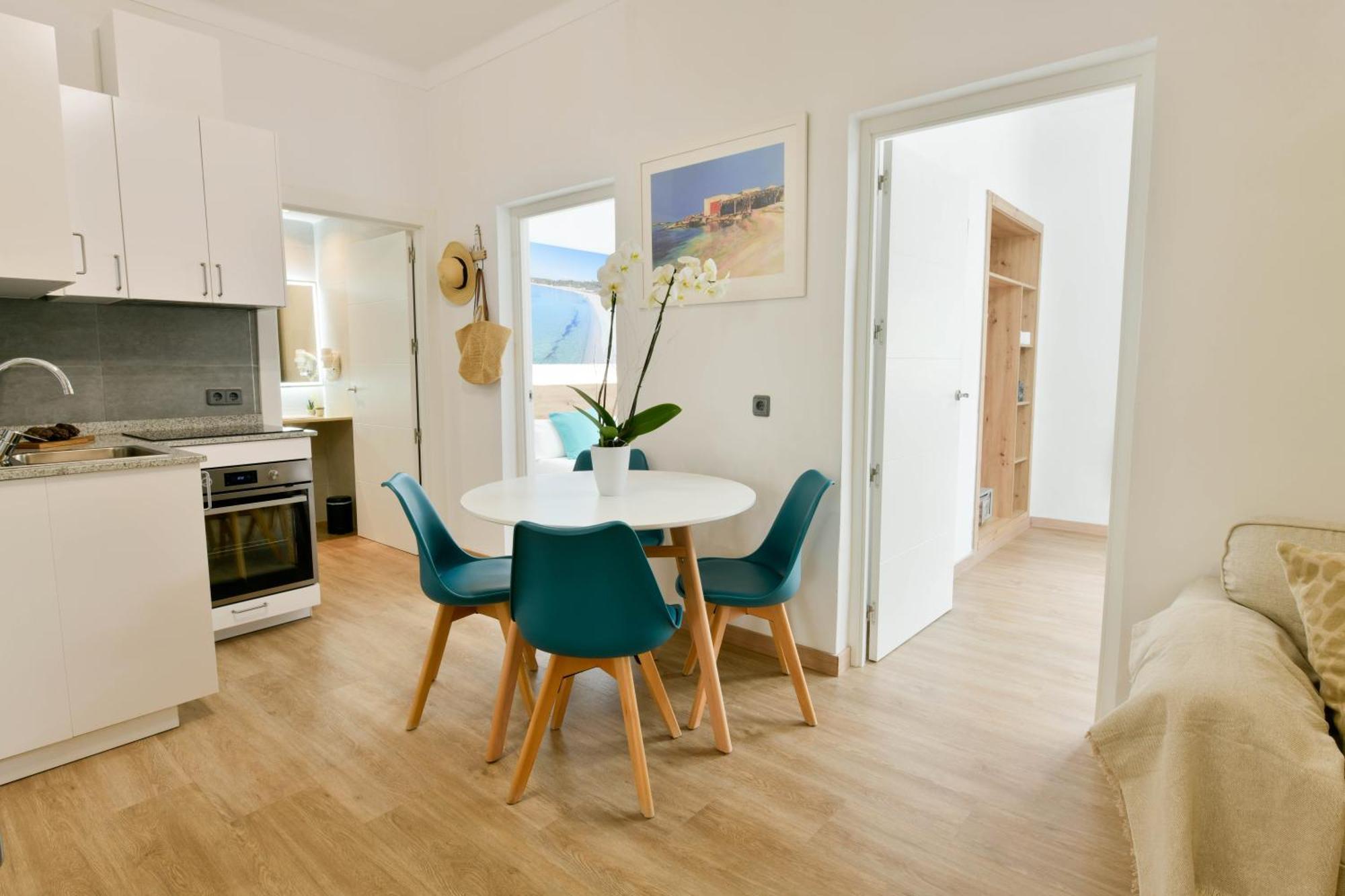 Apartamentos Estanques كولونيا سانت خورذي المظهر الخارجي الصورة